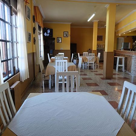Apartamentos Pension Lubina Bueu Exteriör bild